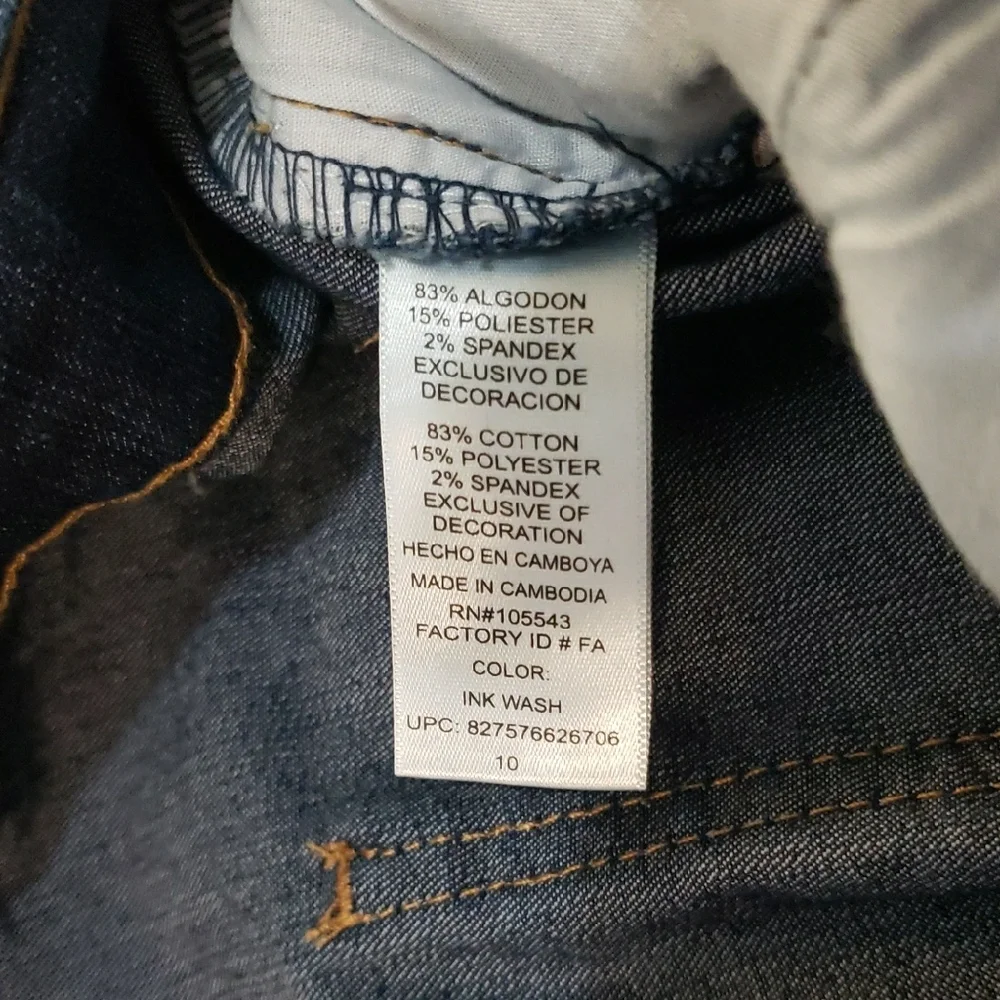 Daisy Fuentes Dark Blue Flare Jeans - Picture 3 of 10